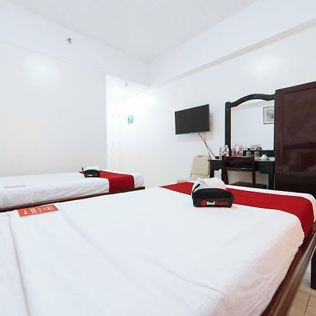 Reddoorz Plus @ Poblacion District Davao Hotel Exterior photo