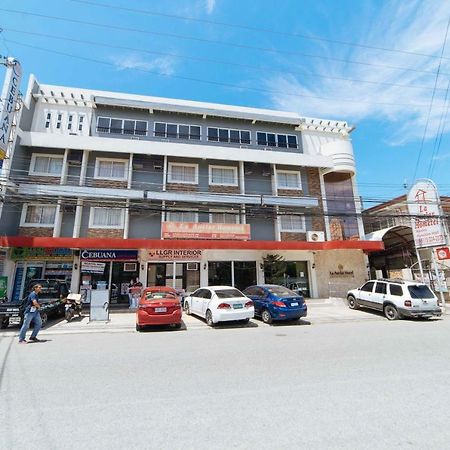 Reddoorz Plus @ Poblacion District Davao Hotel Exterior photo